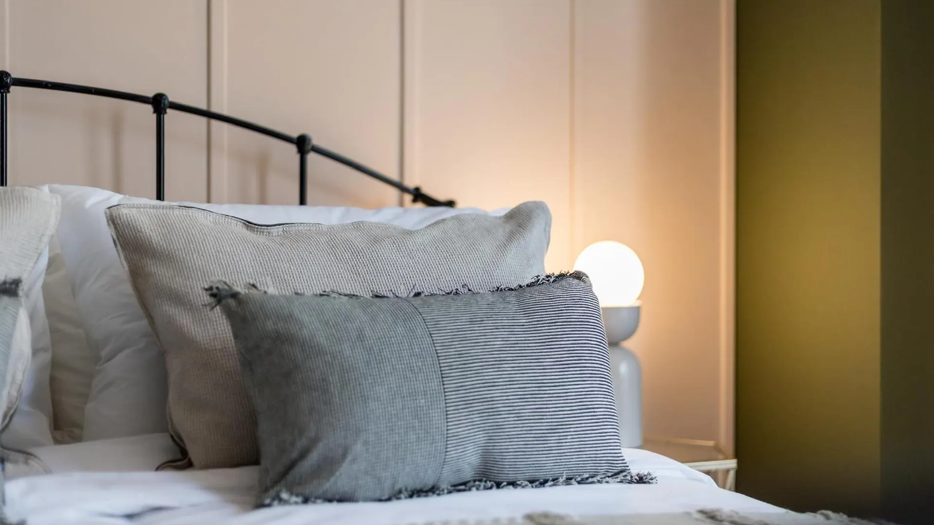 Stylish Central Apartment Bournemouth