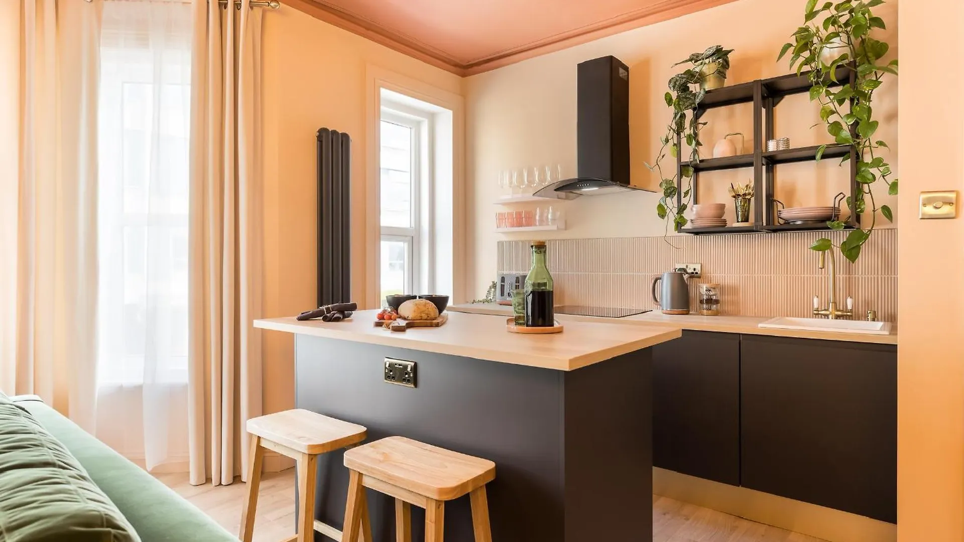 Stylish Central Apartment Bournemouth
