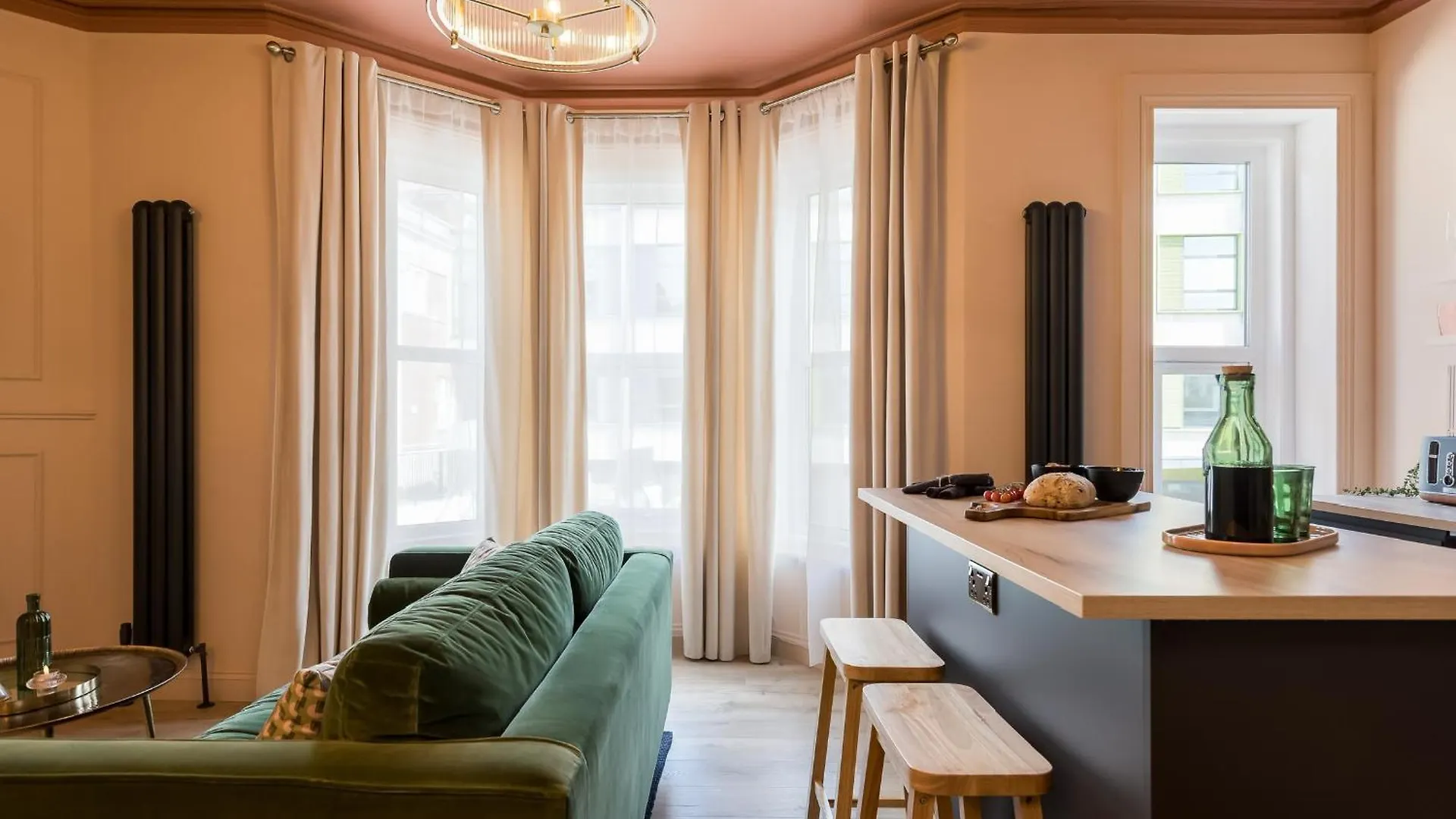 Stylish Central Apartment Bournemouth